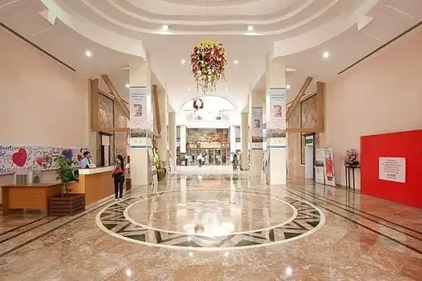 Indraprastha Apollo Hospital, New Delhi